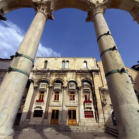 Nela Апартаменты